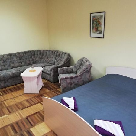 Rooms For Rent On Vokzal Brest Eksteriør bilde
