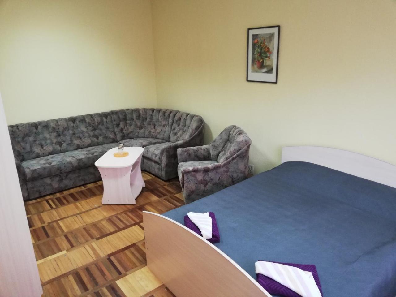 Rooms For Rent On Vokzal Brest Eksteriør bilde